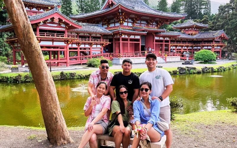 Hidden Gems of Oahu Circle Island Tour (Byodo-In Temple & Turtles)